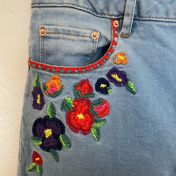 ASOS Tall Ridley High Waist Embroidered Jeans - Picture 8 of 11